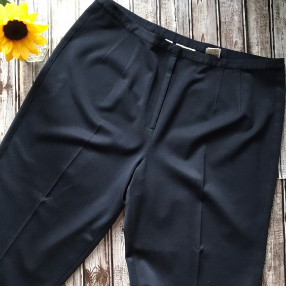 Talbots Pants - Talbots navy pleated trousers